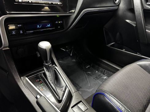 Used 2019 Toyota Corolla SE FWD image 26