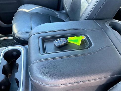 Used 2021 Chevrolet Silverado 1500 LTZ image 31