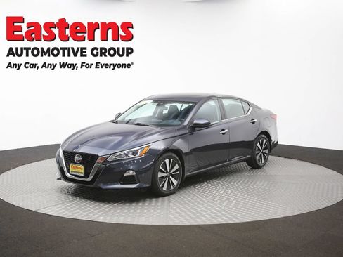 Used 2021 Nissan Altima 2.5 SV w/ SV Premium Package FWD image 56
