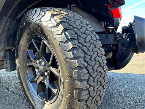 Used 2024 Jeep Wrangler Willys image 7