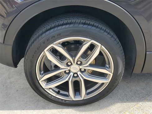 Certified 2023 Cadillac XT4 Sport image 5