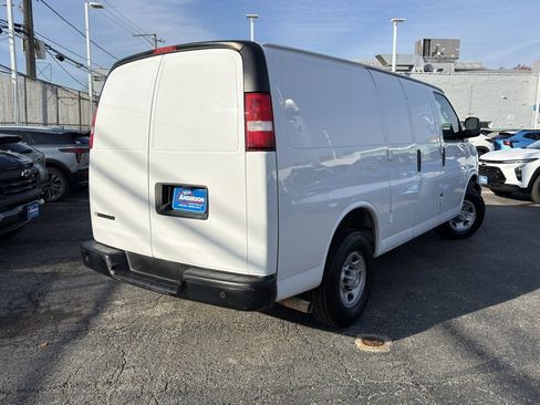 Used 2021 Chevrolet Express 2500 Work Van image 8