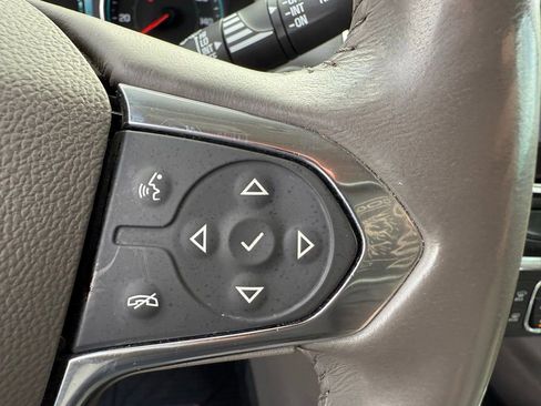 Used 2018 Chevrolet Traverse LT image 29