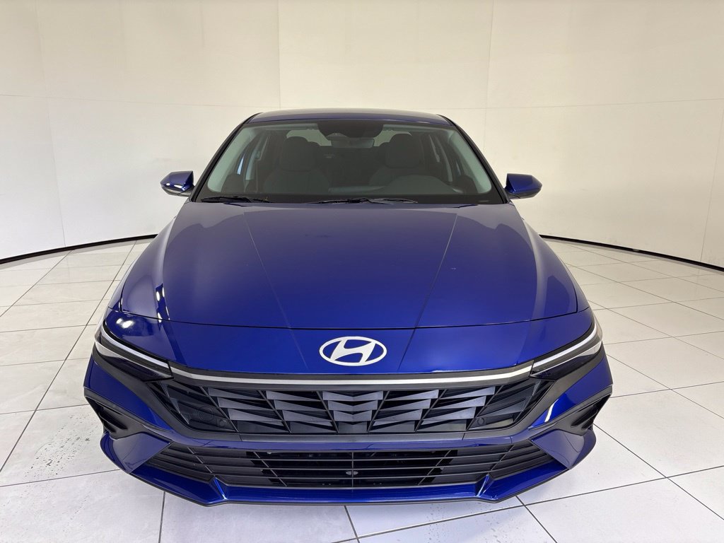 Certified 2025 Hyundai Elantra Hybrid FWD image 8