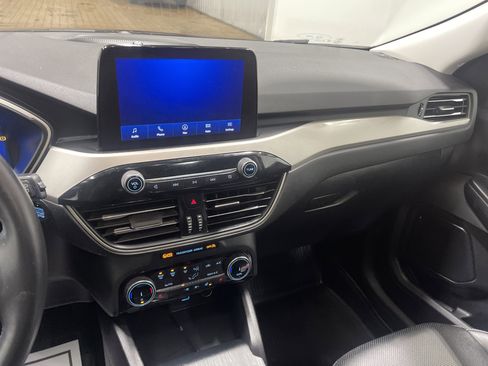 Used 2022 Ford Escape SEL w/ Technology Package image 29