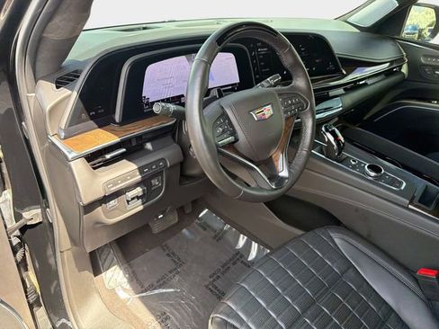 Used 2024 Cadillac Escalade Sport Platinum w/ Heavy-Duty Trailer Package AWD/4WD image 21