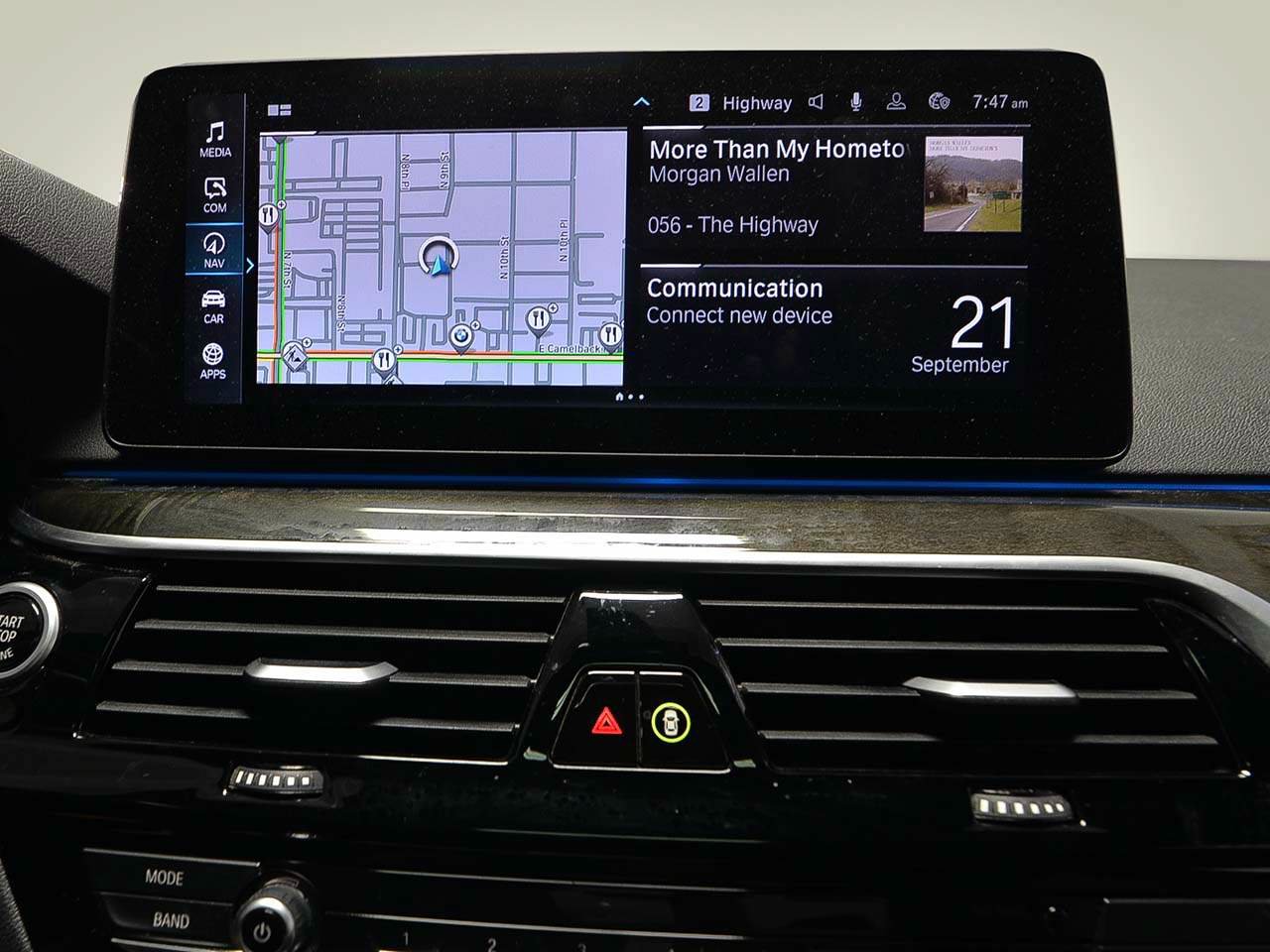 Used 2023 BMW 530e w/ M Sport Package RWD image 15