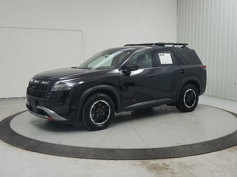 Used 2026 Nissan Pathfinder Rock Creek AWD/4WD image 4