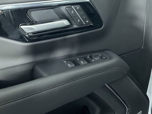 New 2026 Chevrolet Suburban LT w/ Comfort Package image 80