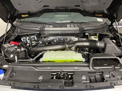 New 2025 Ford F150 Lariat w/ Equipment Group 501A Mid image 9