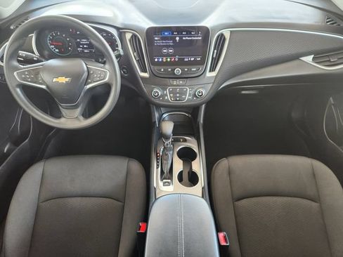 Used 2025 Chevrolet Malibu LT FWD image 26