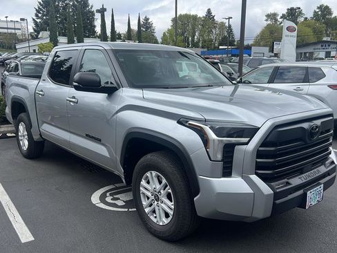 Used 2024 Toyota Tundra SR5 w/ SR5 Premium Package image 3