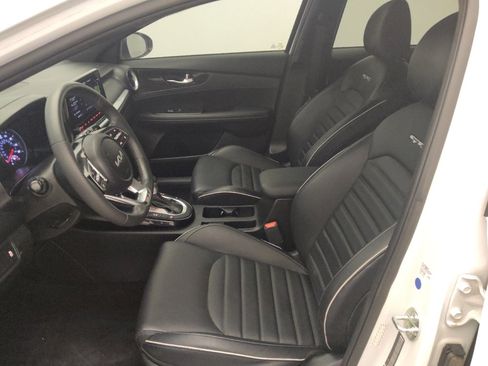 Used 2023 Kia Forte GT-Line w/ GT-Line Premium Package image 17