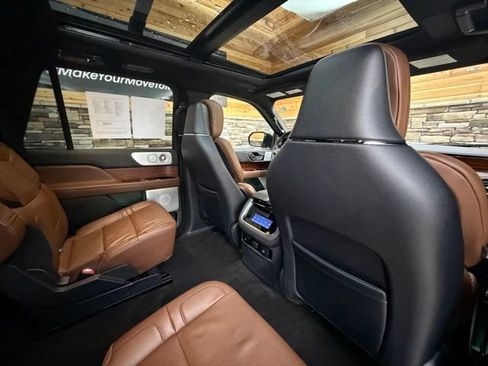 Used 2024 Lincoln Navigator Reserve AWD/4WD image 36