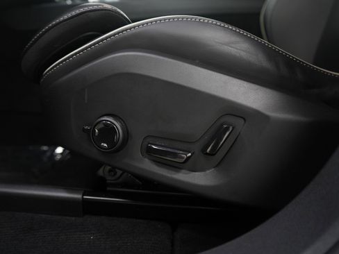 Used 2023 Volvo XC60 T8 Polestar image 24