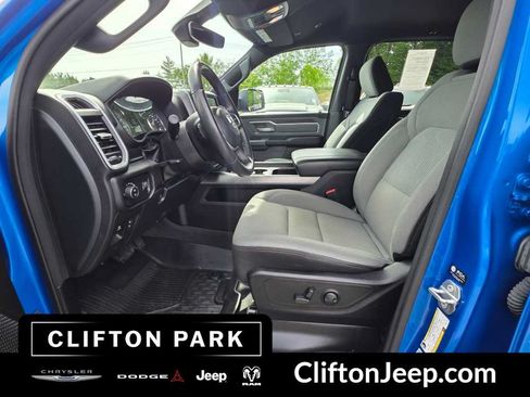 Used 2022 RAM 1500 Big Horn AWD/4WD image 10