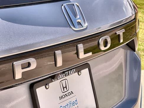 Certified 2026 Honda Pilot EX-L image 8