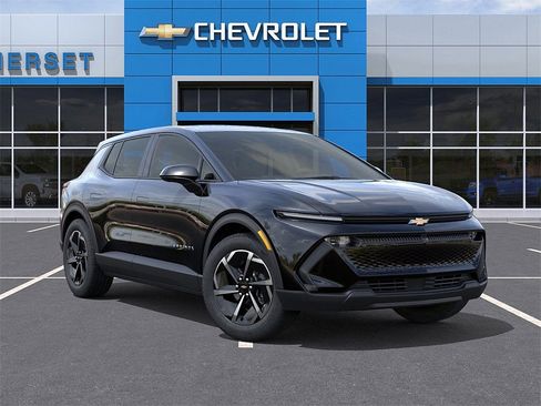 New 2026 Chevrolet Equinox EV LT image 7