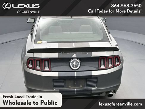 Used 2014 Ford Mustang Coupe RWD image 21
