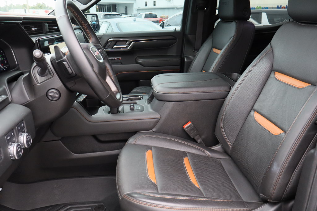 Certified 2024 GMC Sierra 1500 AT4 w/ Technology Package AWD/4WD image 23