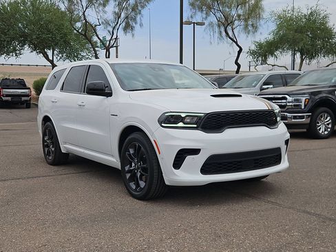 Used 2023 Dodge Durango R/T RWD image 3