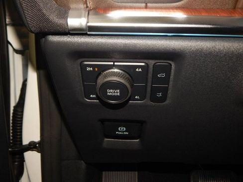 New 2025 Ford Expedition Max King Ranch image 23