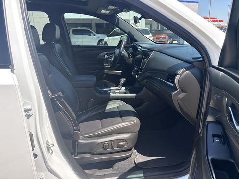Used 2023 Chevrolet Traverse Premier w/ Redline Edition FWD image 11