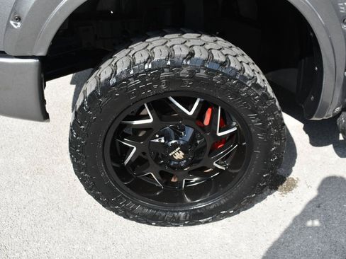 Used 2019 Nissan Titan S AWD/4WD image 28