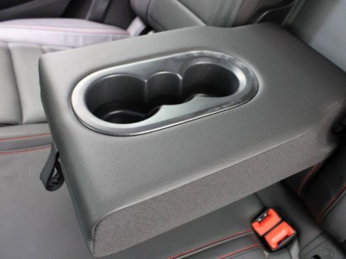 Used 2021 Volkswagen GTI SE FWD image 39