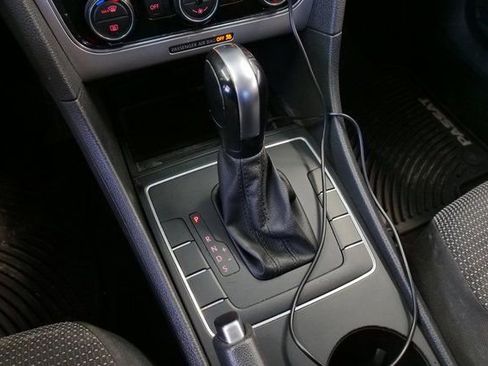 Used 2016 Volkswagen Passat 1.8T S image 22