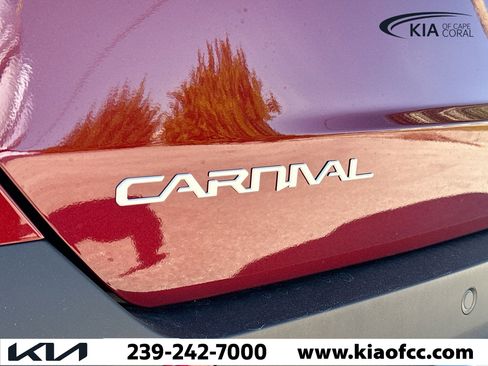 New 2026 Kia Carnival image 11