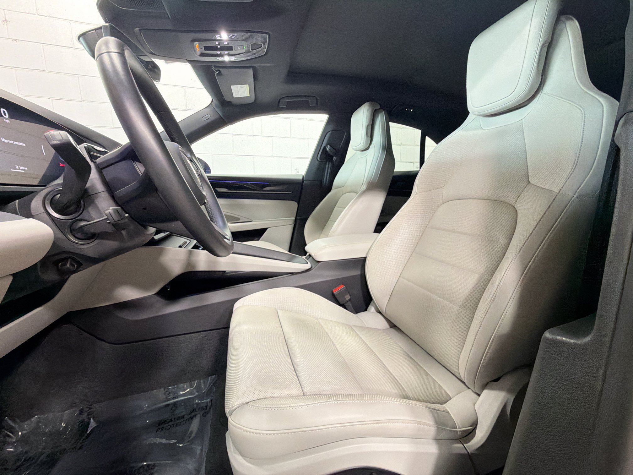 Certified 2026 Porsche Macan 4S Electric AWD/4WD image 5