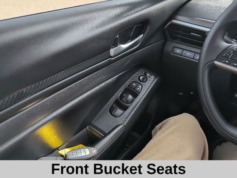 Used 2025 Nissan Altima 2.5 SV image 11