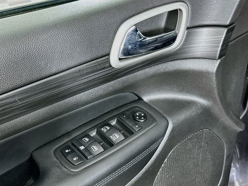 Used 2021 Jeep Grand Cherokee Laredo X RWD image 15