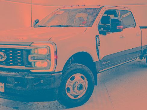 Certified 2025 Ford F350 King Ranch w/ FX4 Off-Road Package AWD/4WD image 6