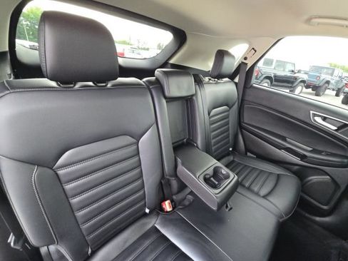 Used 2024 Ford Edge SEL AWD/4WD image 19