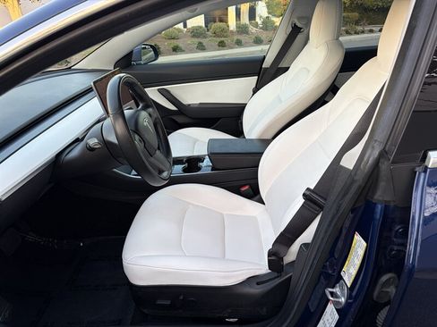 Used 2018 Tesla Model 3 Long Range AWD/4WD image 16