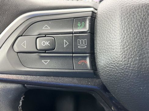 Used 2023 Jeep Grand Cherokee Altitude image 30