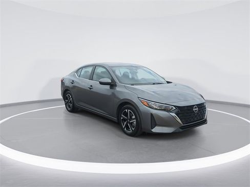 Used 2024 Nissan Sentra SV image 2