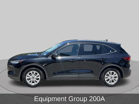 Used 2025 Ford Escape Active FWD image 2