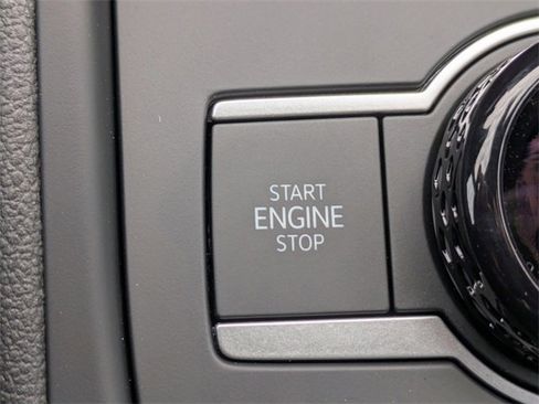 New 2026 Volkswagen Tiguan SE R-Line image 33