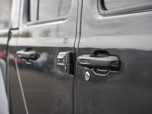 Used 2020 Jeep Gladiator Overland image 21