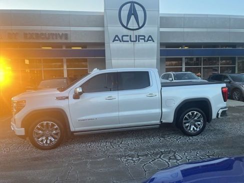 Used 2022 GMC Sierra 1500 Denali w/ Denali Reserve Package image 1