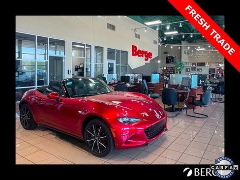 Used 2019 MAZDA MX-5 Miata Grand Touring image 37