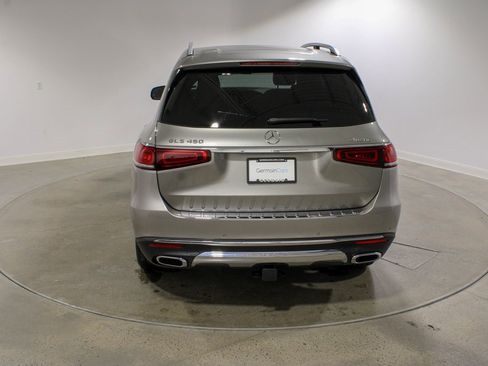 Used 2021 Mercedes-Benz GLS 450 4MATIC image 4