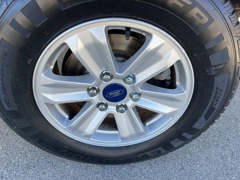 Used 2018 Ford F150 XLT image 11