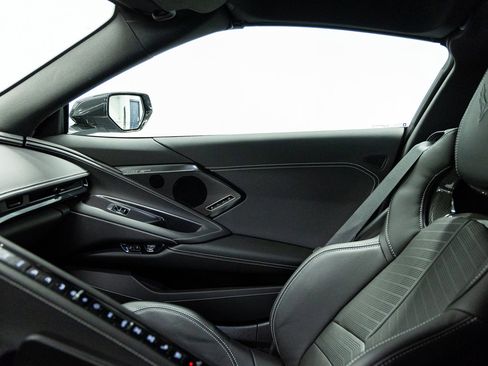 Used 2025 Chevrolet Corvette Z06 w/ Stealth Interior Trim Package image 30