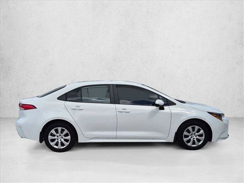 Used 2026 Toyota Corolla LE FWD image 4