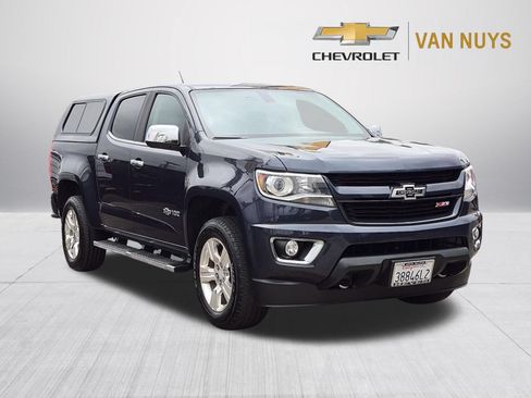 Used 2018 Chevrolet Colorado Z71 w/ Centennial Edition AWD/4WD image 3