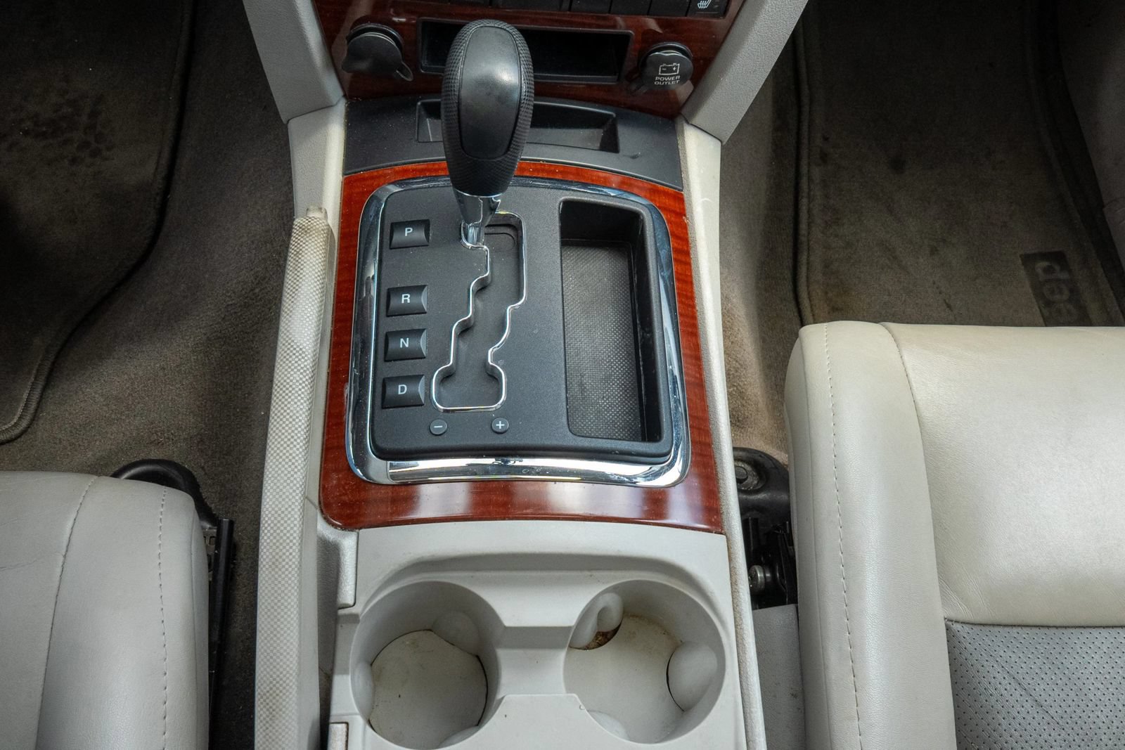 Used 2007 Jeep Grand Cherokee Limited RWD image 28